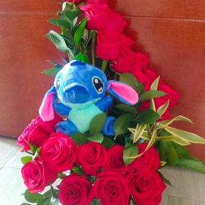 Arreglo por 20 rosas y peluche