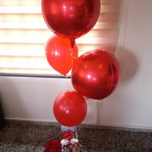 Rosas con nutella, kinder y globos