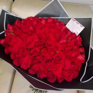 Bouquet por 100 rosas