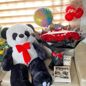 Bouquet por 200 rosas, peluche de 120 cm, ferrero por 12, caja por 24 fresas achocolatadas y globos